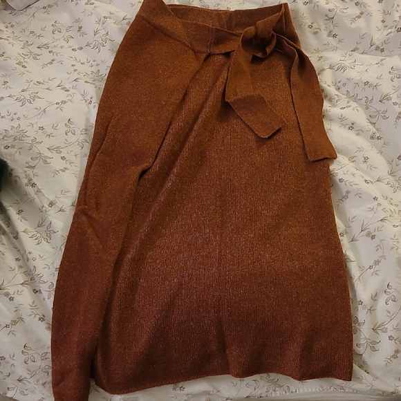 Frank & Oak Dresses & Skirts - Frank & Oak Terracotta Knit Wrap Skirt with Bow Accent